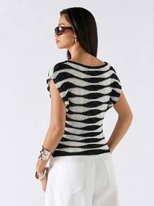 LYSMO 2026 New Minimalist Spring/Summer Women's Casual Light Yellow & Gray Asymmetric Collar Contrast Color Knit Top, Suitable For Spring/Summer Outings, Beach Wear, Spring Break Outfits, Summer Tops - Black and White - View 2