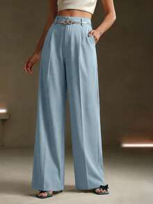 Petite Pantalones de traje blancos de primavera, pantalones de traje con decoración de cinturón metálico de unicolor moderno y urbano - Celeste - Ver 3