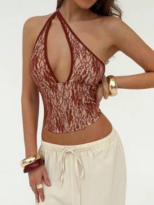 Rafferiza 女士性感蕾丝镂空单肩修身短款上衣，夏季度假风 - 咖啡棕 - 查看 4