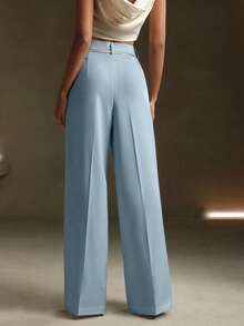 Petite Pantalones de traje blancos de primavera, pantalones de traje con decoración de cinturón metálico de unicolor moderno y urbano - Celeste - Ver 4