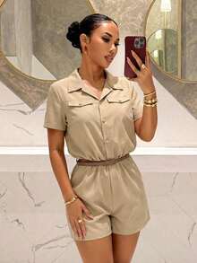 Slaydiva Nova Primavera Inicial, Música de Primavera e Verão, Dia dos Namorados, Páscoa, Temporada de Casamentos, Temporada de Feriados, Casual, Elegante, Transporte, Uso Diário, Roupa de Trabalho, Férias, Festa, Cruzeiro, Festa, Básico, Encontro Diário, Gola Polo, Lapela, Manga Curta, Ombro Largo, Decoração de Fivela de Metal, Super Shorts, Macacão Cáqui Escuro, Cinto Grátis, Macacão Feminino -Z - Caqui - Visão 9