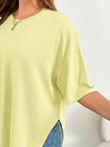 SHEIN Essnce Áo thun ngắn tay màu đen xẻ tà, kiểu dáng đơn giản, thoải mái, rộng rãi, cơ bản dành cho nữ, thích hợp mặc đi chơi, đi sân bay, phong cách mùa hè châu Âu. - Màu xanh hải quân - Xem 6