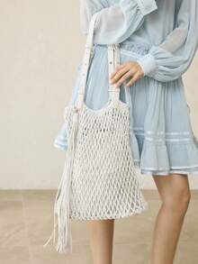 MOTF 女士单肩包，精致假日编织镂空流苏包 - 米白色 - 查看 1