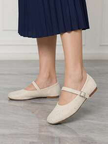 Sleekvia Women's Wanita Vintage Beludru Perancis Temperam Lembut Elegan Berlian Air Sepatu Mary Jane Wanita Satu Kata Button Sepatu Sole Flat - Off-white - View 3
