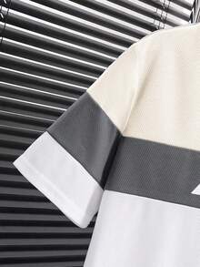 SHEIN Bộ 2 trang phục thể thao & thường ngày cho bé trai tuổi mới lớn - Áo phông cổ tròn mềm mại, thoải mái, hợp thời trang với quần cạp chun và màu tương phản, thích hợp mặc vào mùa thu, xuân, hè, lý tưởng để mặc hàng ngày, hoạt động ngoài trời, đi học, phong cách đường phố, tiệc tùng và giải trí - Màu be - Xem 4