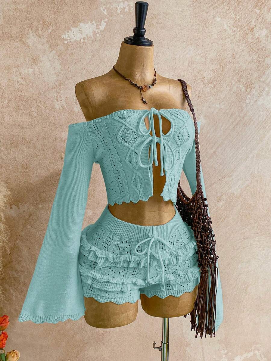 Soleia Conjunto de 2 piezas de suéter corto con mangas acampanadas y hombros descubiertos con lazo, y shorts de unicolor para mujer - verde menta - Ver 1
