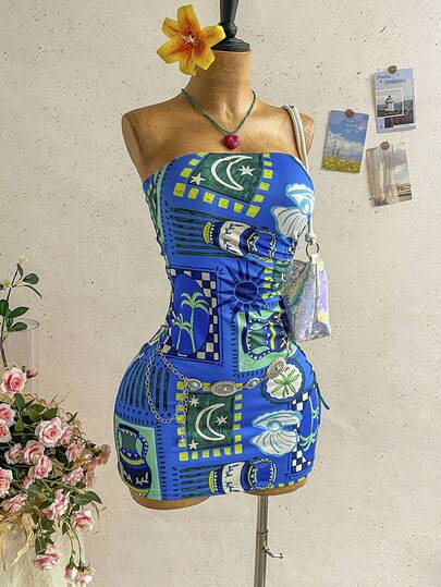 Soleia Chiếc đầm ngắn gợi cảm lấy cảm hứng từ biển này có họa tiết hình thoi kiểu thủy thủ và thiết kế xuyên thấu, khoét hở, hoàn hảo cho kỳ nghỉ hè, hẹn hò, lễ hội, tiệc trà chiều, đi biển, du thuyền, nghỉ dưỡng thành phố, lễ hội âm nhạc và nhiều dịp khác. Trang phục đi biển cho nữ, trang phục mùa hè cho nữ