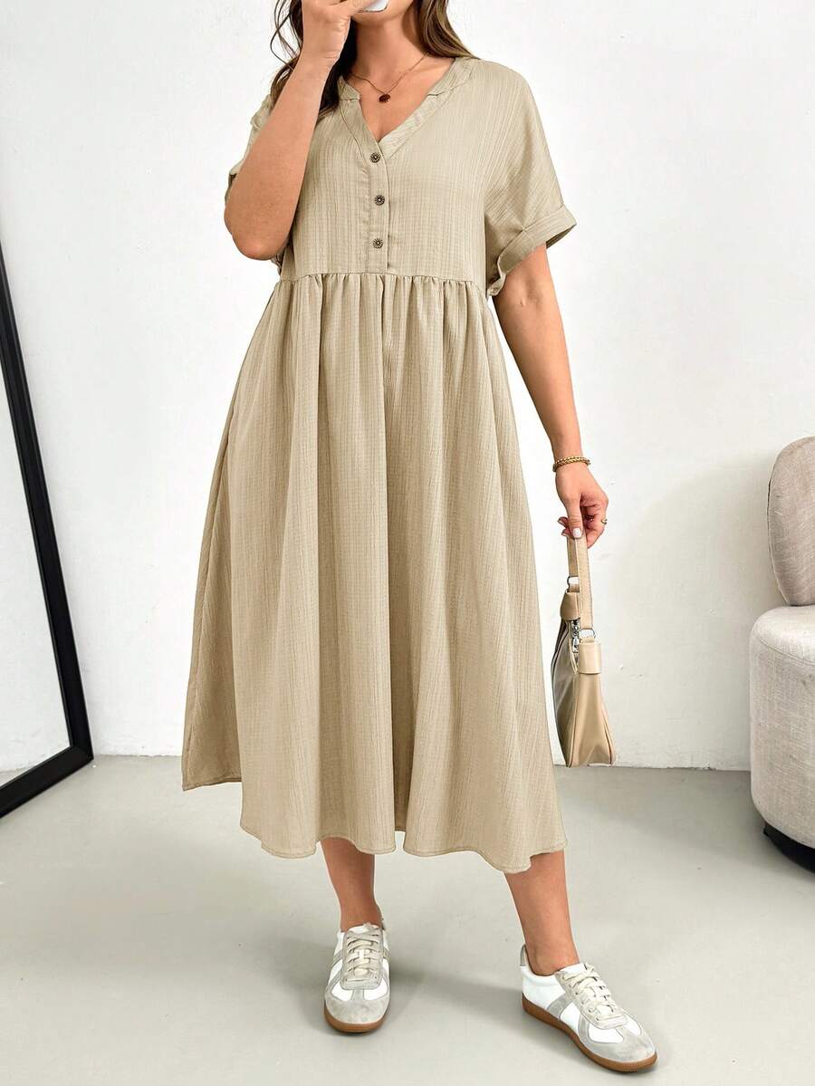 SHEIN Essnce Đầm nữ cỡ lớn thời trang xuân hè, dáng rộng thoải mái, màu đen, chất liệu vải có họa tiết, cổ chữ V, tay ngắn, dài đến đầu gối, có túi, trang phục mùa hè cho nữ, đầm công sở, đầm đen ôm dáng, trang phục đi nhà thờ cho nữ. - Màu be - Xem 1