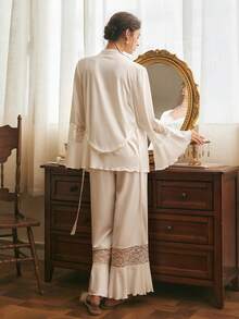 Bộ 3 món đồ ngủ nữ ren khoét lỗ thanh lịch kiểu miền Nam nước Pháp. - trắng - Xem 2