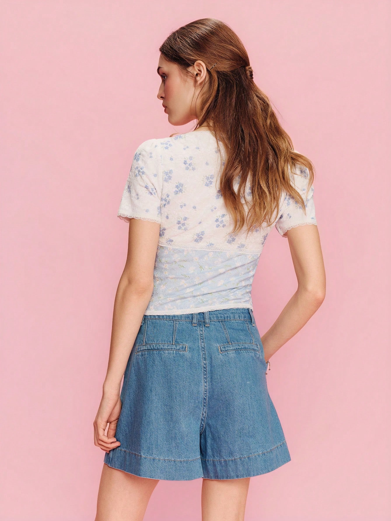 White And Blue Short Sleeves Top Bi Color Floral Print And Mini Lace Trim Around Neckline Cute Spring Summer Top Casual Top French Style Parisian Style