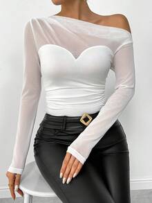 SHEIN T-shirt décontracté à épaules dégagées, polyvalent et à la mode pour la rentrée scolaire. Hauts d'été blancs, chemises habillées décontractées, blouses décontractées pour femmes, tenues de travail pour femmes, blouses près du corps pour femmes, hauts élégants pour femmes, hauts à épaules dégagées pour femmes, hauts près du corps pour femmes, hauts transparents à manches longues pour femmes, hauts transparents pour femmes, hauts à épaules dégagées, hauts près du corps - Blanc - Voir 5
