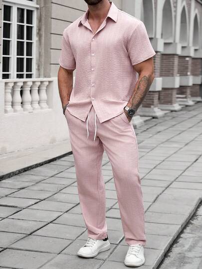 Manfinity CasualCool Men's Mature Casual Embossed Fabric Short Sleeve Shirt And Pants Set