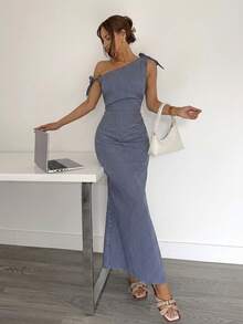 Siren Gaze 女士条纹不对称露肩长连衣裙，时尚百搭，适合约会和派对 - 藏蓝色 - 查看 3