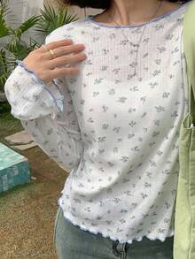 FRIFUL 女士花卉纽扣荷叶边长袖T恤，适合夏季外出和度假穿着，可爱又时尚。 - 白色 - 查看 4