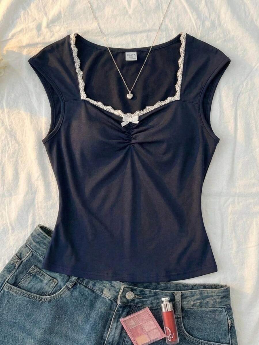 SHEIN 少女白色针织休闲简约3D亮片刺绣蝴蝶结不对称褶皱短款上衣，适合春夏穿着，休闲百搭，个性造型，日常穿着 - 白色 - 查看 1