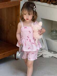 SHEIN Vintaside Kids 女嬰粉色夏季柔軟可愛度假休閒套裝 白色條紋露背掛脖上衣與裙子套裝 編織蝴蝶結荷葉邊裙襬俏皮套裝 - 淺粉色 - 查看 3
