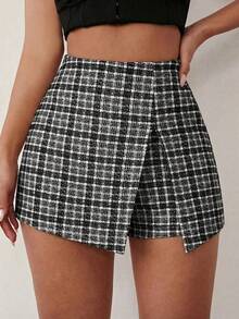 Radiana Quần short nữ dáng ôm họa tiết kẻ caro nâu, kiểu retro tối giản, cạp cao, ôm sát, quần short váy, quần short nâu, quần thường ngày, quần short đa năng dễ phối đồ, phong cách cổ điển, thích hợp đi làm, công sở, đi chơi, mua sắm, tụ họp, quần short công sở. - màu đen - Xem 3