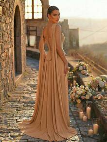 Glamrae Elegante, glamoroso y estiloso vestido de combinación de punto caqui y gasa con adornos de strass hechos a mano. Escote palabra de honor, 2 en 1, silueta evasé con estilo fluido. Adecuado para todas las ocasiones formales, bodas, fiestas de cumpleaños y vestidos de noche elaborados. - Caqui - Ver 4