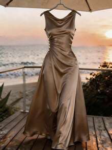 Franclia Đầm satin màu sâm panh thanh lịch dành cho nữ, xếp ly eo, chất liệu satin mềm mại, rủ tự nhiên, trang trí cúc ngọc trai ở eo, đơn giản nhưng tinh tế, kiểu dáng cơ bản được nâng tầm bởi ngọc trai và chất liệu satin, phù hợp cho đi làm mùa xuân/hè, mặc hàng ngày, mùa đông, dự tiệc, đi biển, hẹn hò, lễ tốt nghiệp, công sở, đồng phục giáo viên thành thị, trang phục Giáng sinh năm mới, đầm maxi thường ngày. - màu nâu - Xem 1