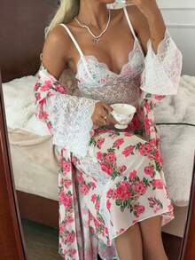 CottageSlumber Conjunto de 2 peças com Camisola e Roupão de Renda Sexy, Recortes em Tule Transparente e Estampa Floral para Mulheres - Multicolorido - Visão 3