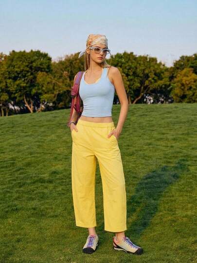 Medorelle Quần nỉ nữ dáng suông màu trơn, gấu quần cong