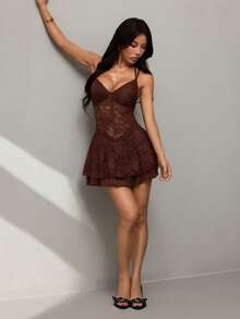 SHEIN PETITE Amplova 浪漫圣诞新年感恩节棕色复古无袖蕾丝拼接半透明心形胸线修身迷你连衣裙，性感，女士派对连衣裙，圣诞派对连衣裙 - 咖啡 - 查看 4