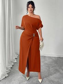 Elenzga Vestido elegante de mujer talla grande con hombro asimétrico, volantes y abertura, con botones decorativos de metal - Naranja - Ver 1