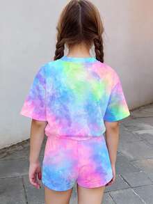 SHEIN 2件套女童扎染印花必备田园风周末休闲家庭出游拍照服，清爽短袖短裤套装，可爱夏日装扮 - 彩色 - 查看 2
