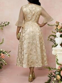 Fleurora Robe élégante en jacquard contrasté avec maille, grande taille, automne - Kaki - Voir 2