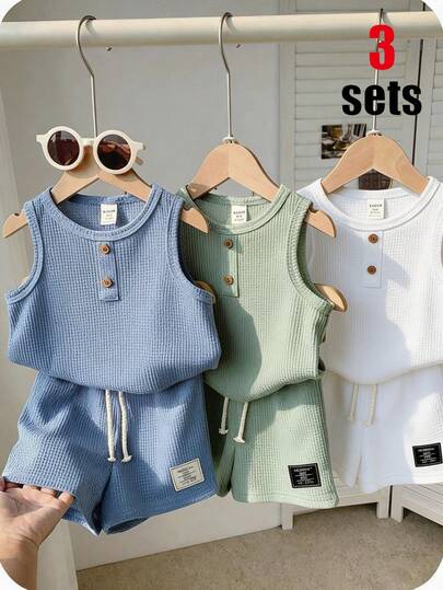 SHEIN 买三送三！儿童/青少年男童休闲舒适圆领针织华夫格背心短裤套装，基础款上衣，基础款裤子，Y2K风格套装，白色背心套装，蓝色背心套装，绿色背心套装，夏季短裤，夏季服装，夏季童装，男童套装，适合春夏季节、外出、情人节、约会、旅行、度假、家庭聚会、返校季、婚礼季、晚宴、运动、生日派对等场合。