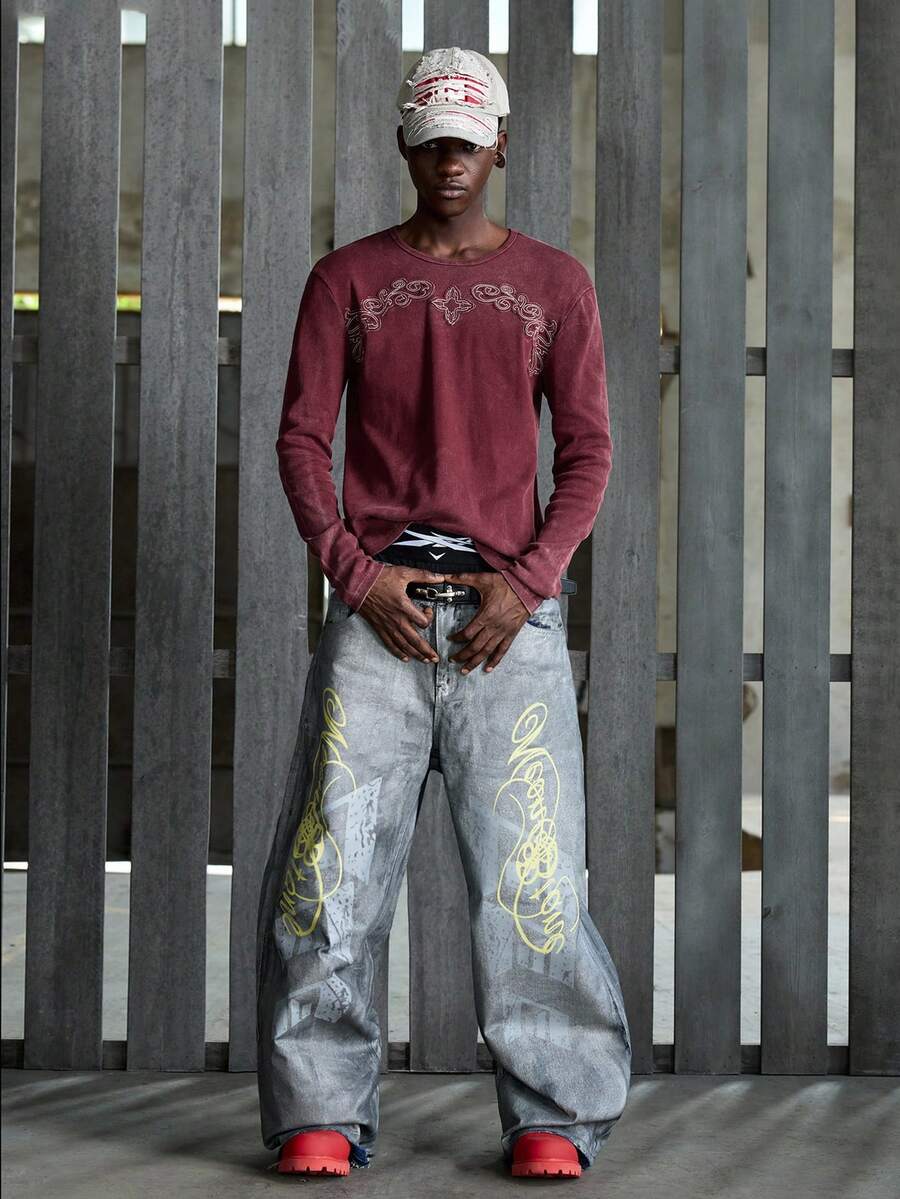 NEON BLANC Áo thun nam dài tay cổ tròn kiểu dáng thường ngày với họa tiết thêu.