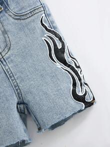 SHEIN Bubblio Baby/Toddler Boys' New Fashion Y2k Distressed Urban Street Style Flame Print Blue Denim Elastic Skinny Jeans Shorts Spring Summer,For Baby Boys Spring/Summer Dailywear Outfits,Boys Streetwear Outfits,Beach Vacation Outfits For Boys,Boys Summer Boho Outfits,Casual Clothes For Boys ,Graphic Jeans Boys,Toddler Short,2-Year-Old Boys Short,Summer Short,Casual Short - Light Wash - View 5