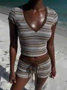 Aloruh 新款休闲运动风V领紧身条纹短袖上衣，撞色条纹，学院风，适合春夏穿着 - 摩卡棕 - 查看 17