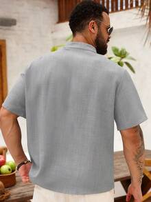 Manfinity RSRT Áo sơ mi nam cỡ lớn, tay ngắn, màu trơn, cài một hàng khuy, kiểu dáng casual, xếp ly. - Xám - Xem 2