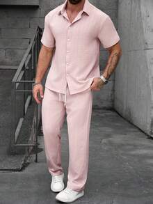 Manfinity CasualCool Men's Mature Casual Embossed Fabric Short Sleeve Shirt And Pants Set Men Outfits 2 Piece Pink Men Outfit Man Clothes Outfit Set Men Coords Outfit Linen Two Piece Set For Men Old Money,Daily Leisure, Weekend Trips, Outdoor Activities, Travel Expeditions, Relaxed Work Environments Or Semi-Formal Occasions, Boyfriend/Husband Gift, Anniversary /Birthday Gift Party Summer Vacation Holiday,Wedding,Spring To Summer,Easter,Y2k,Vintage,Hawaii - Dusty Pink - View 3