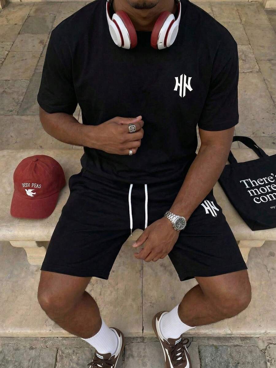 RivetRise 男士休闲标语印花落肩宽松T恤和抽绳腰短裤套装 - 黑色 - 查看 1