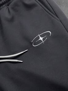 Manfinity Roghcode Pantalones de chándal de pierna ancha con cintura con cordón y bordado de contraste de color para hombres - Gris Oscuro - Ver 4
