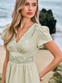 Amorya 女士优雅纯色V领荷叶边下摆水钻装饰中长连衣裙，带侧口袋 - 淺綠色 - 查看 9