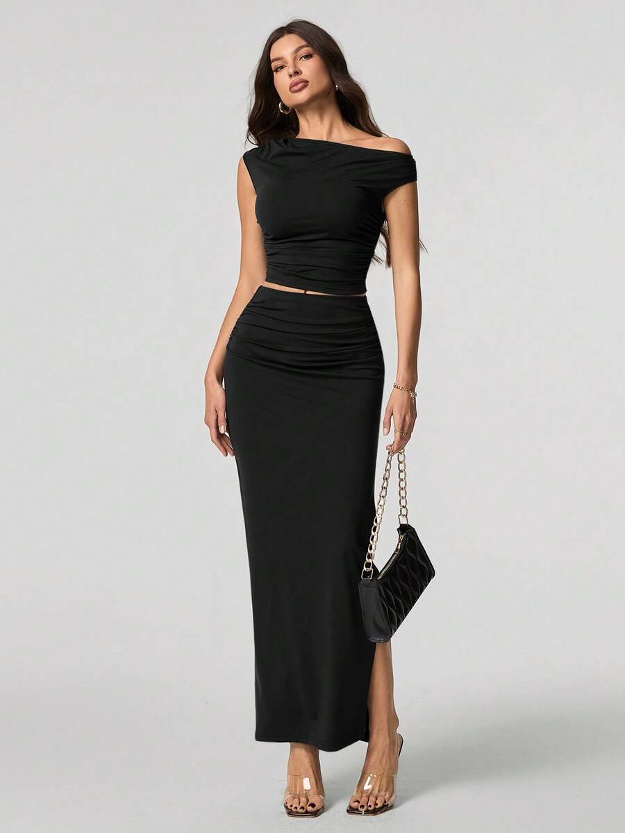 SHEIN Tall 女士不对称领短袖上衣和迷你裙两件套 - 黑色 - 查看 1