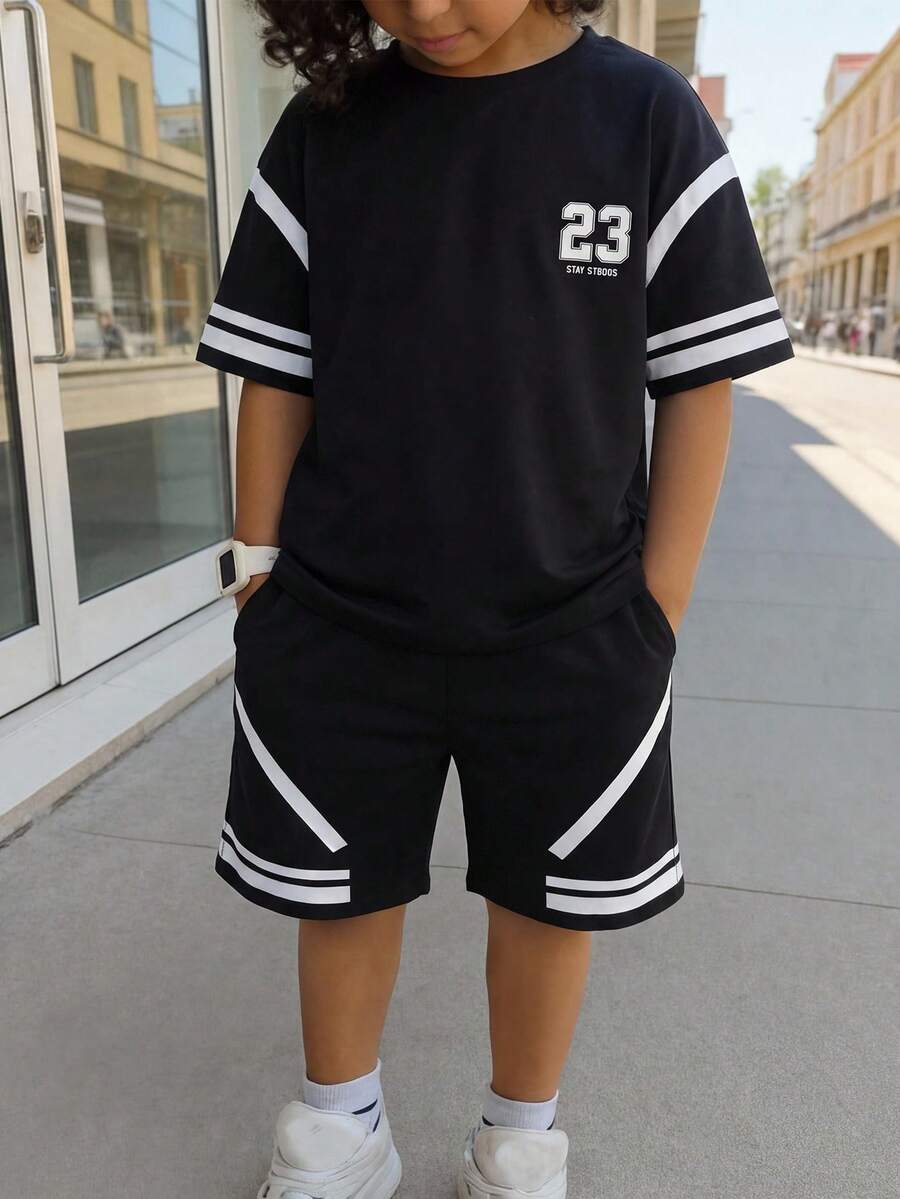 SHEIN Set 2 buc. tricou și pantaloni scurți cu mânecă scurtă, casual, pentru băieți preadolescenti, potrivit pentru naveta, școală, ținute casual zilnice, sport, primăvară/vară