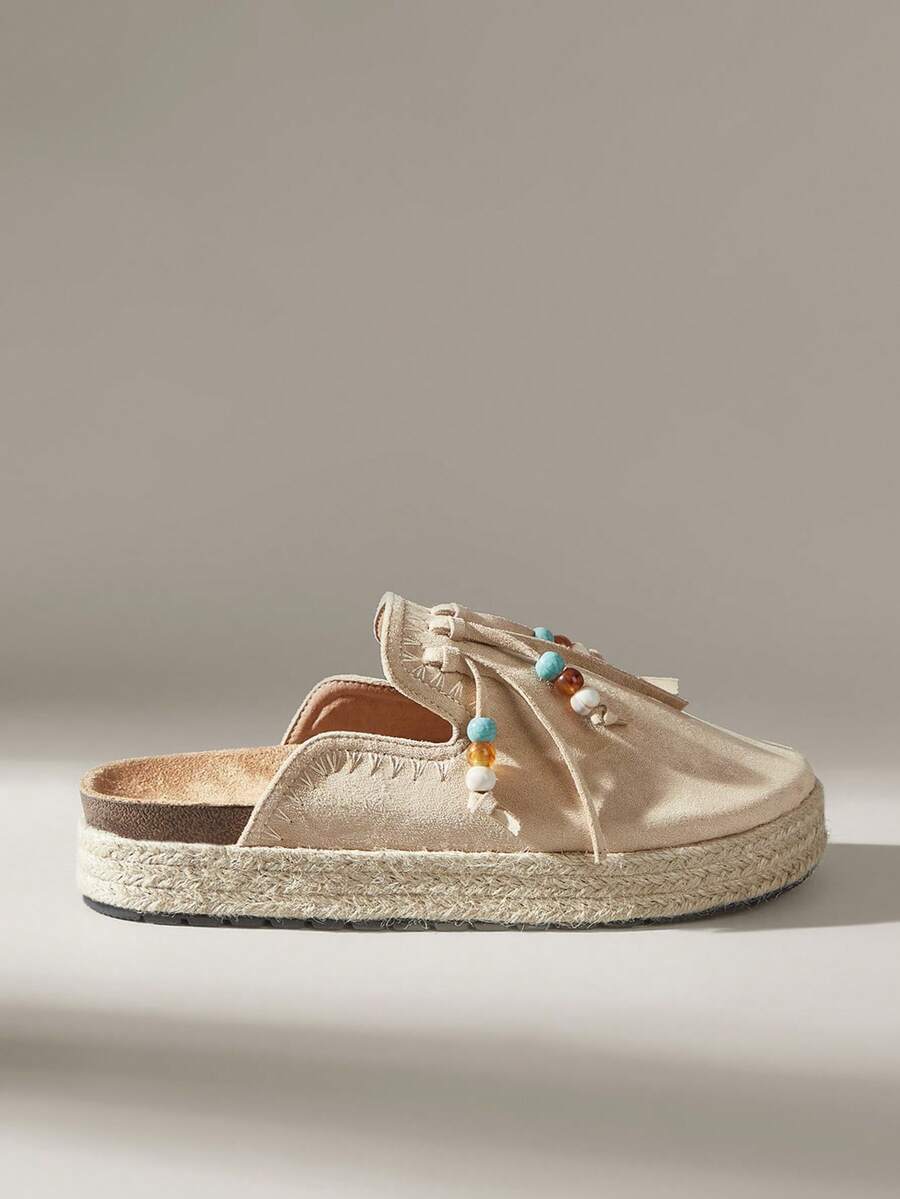 Solecia Sandal đế bằng mũi tròn đính ngọc trai tua rua dành cho nữ, thích hợp cho kỳ nghỉ hè. - Màu be - Xem 1