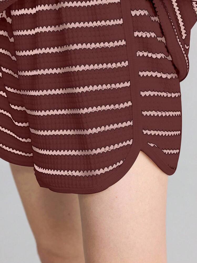 2026 Spring/Summer New Women's 2-Piece Set, Striped Polo Collar Short Sleeve Top And Shorts, Casual Knit Shorts And Top Summer Set, Elegant Ladies Vacation Set, Ladies Sports Set, Casual Ladies Set, Retro Vacation Style, Fashion Versatile Women's 2-Piece Set