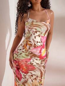 Opulessa Đầm hoa in họa tiết, cổ khoét sâu, hở lưng, thích hợp cho kỳ nghỉ của nữ. - Nhiều màu - Xem 6