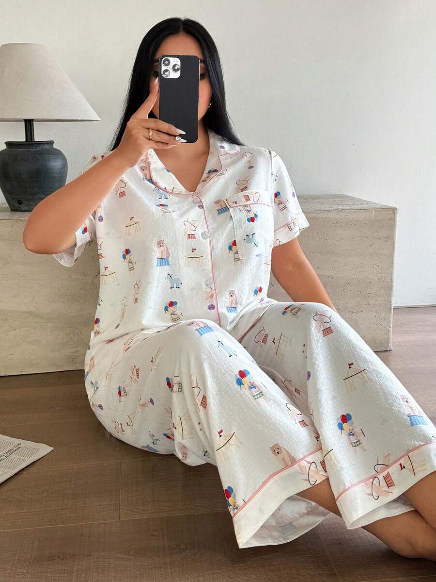 Napfluff CURVE Napfluff CURVE 趣味卡通印花短袖睡衣套装,加大码 - 彩色 - 查看 1