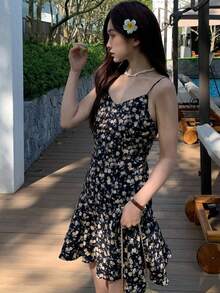 K-Vae V-Neck Ditsy Floral Slip Dress, Waist Cinched, Slimming, Summer,Summer Dresses For Women - Black - View 5