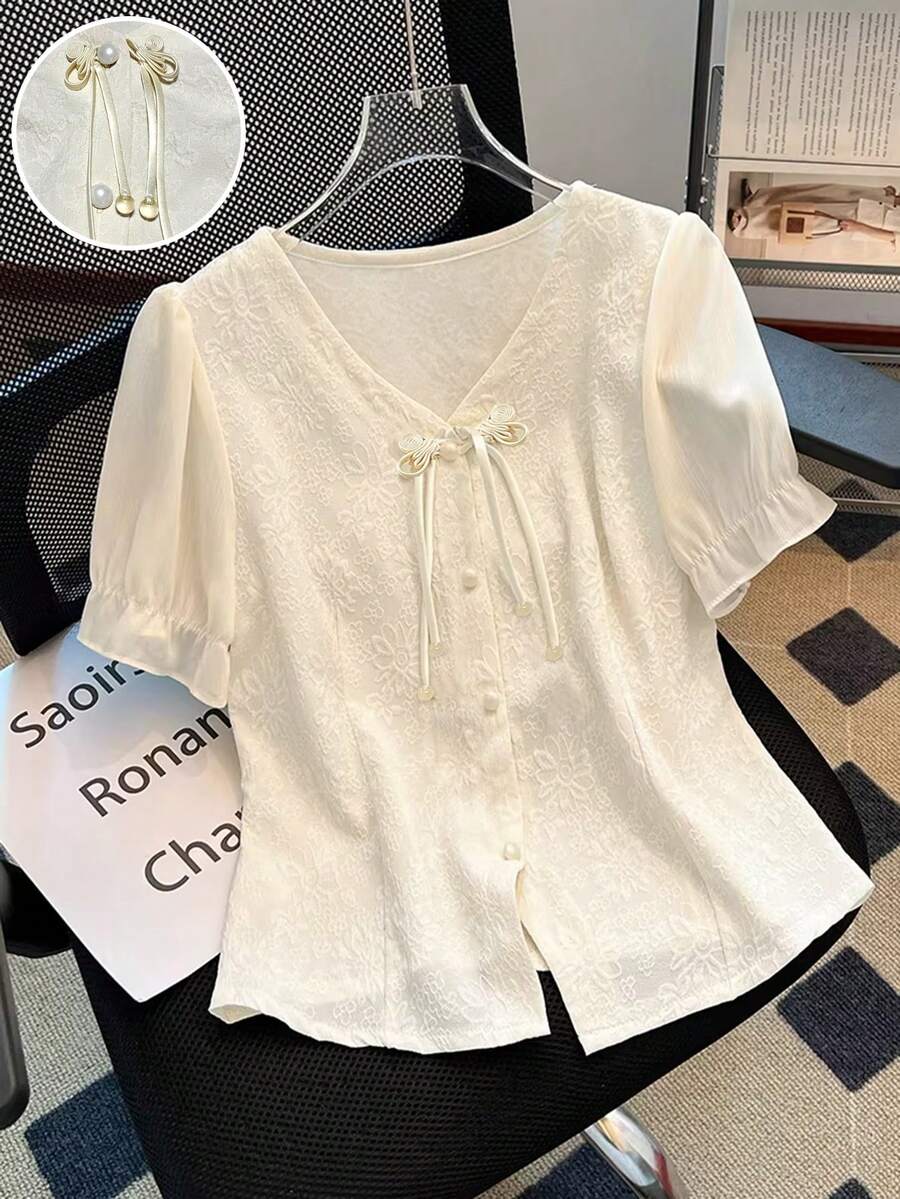 Franclia 新款中国风纽扣雪纺衬衫，女士短袖V领提花上衣，修身衬衫 - 白色 - 查看 1