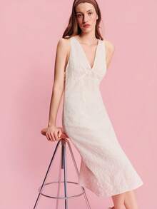 lacRébo Đầm midi trắng thêu họa tiết cổ chữ V sâu, phong cách Pháp mùa xuân hè, đầm dự tiệc kiểu Paris, đầm thêu hoa. - trắng - Xem 3