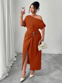 Elenzga Vestido elegante de mujer talla grande con hombro asimétrico, volantes y abertura, con botones decorativos de metal - Naranja - Ver 5
