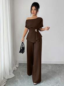 Elegante y urbano conjunto de primavera/verano para mujer con pantalón ancho de una sola manga con hebilla metálica en la cintura, adecuado para uso diario, bodas, galas, ir al trabajo, fiestas de graduación, vacaciones, citas, fiestas, Halloween, Navidad, Año Nuevo, Acción de Gracias, bodas - Marrón - Ver 5