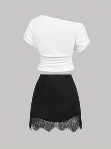 SHEIN MOD 加大码黑白撞色两件套，不对称肩部上衣T恤，蕾丝拼接迷你裙 - 黑與白 - 查看 2